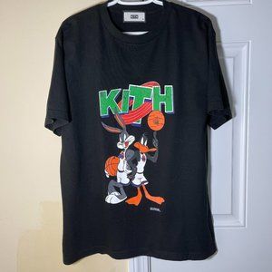 Kith x Looney Tunes Faded Logo Tshirt Medium Used.